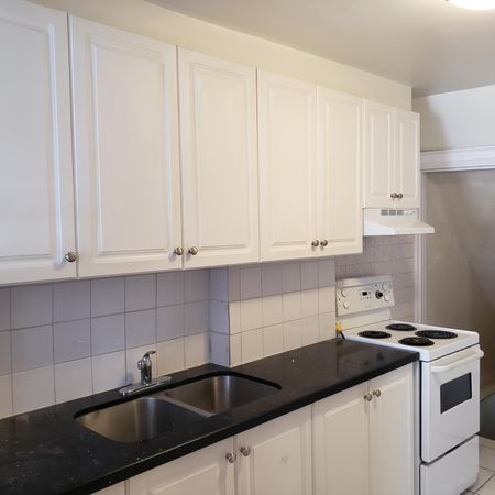 For Lease - 118 Bude Street, Toronto, Ontario - Photo 2