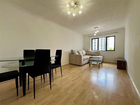 Kings Court, Bridge Street - Photo 2