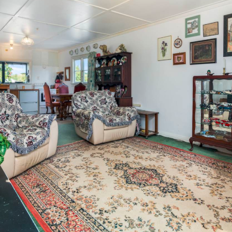 Charming 3BR Home with Grazing - Photo 1