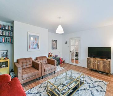3 bedroom terraced house to rent - Photo 1