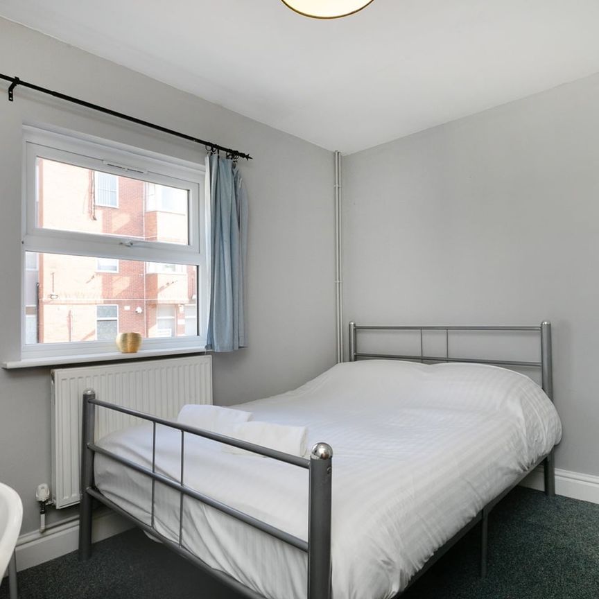 Room in a Shared House, Salisbury Road, LE1 - Photo 1