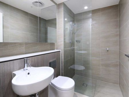 Fully Furnished Two Bedroom I Short Walk to Green Square Station - Photo 5