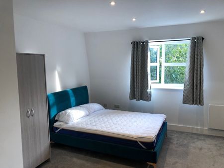 Studio Flat, Queens Terrace, SO14 - Photo 3