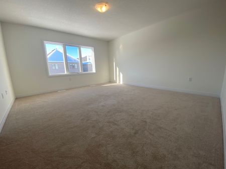 For Lease - 74 Witteveen Drive, Brantford, Ontario - Photo 4