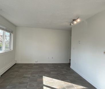 #109 – 240 Mahon Avenue, North Vancouver, Bc V7m 3h4 - Photo 6