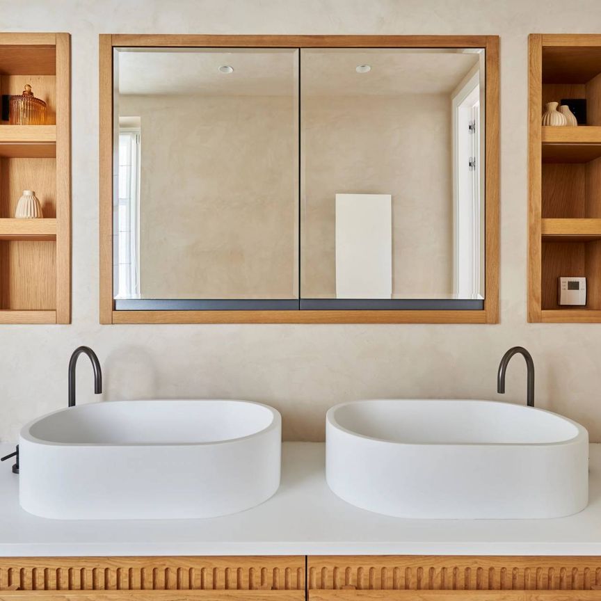 Location appartement, Paris 8ème (75008), 4 pièces, 130.18 m², ref 86700869 - Photo 1