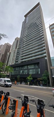 For Lease - 770 Bay Street Unit# 2208, Toronto, Ontario - Photo 1