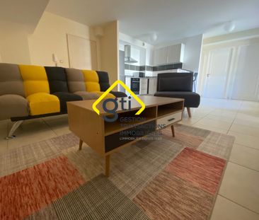 Location Appartement 3 pièces 61m² ST DENIS 97400 - Photo 2