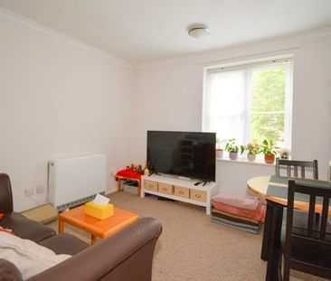 1 Bed Flat - Photo 1
