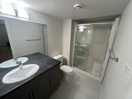 Kensington - 1 Bedroom/ 1 Bathroom Lower Suite - 846 Labine Cres - Photo 3