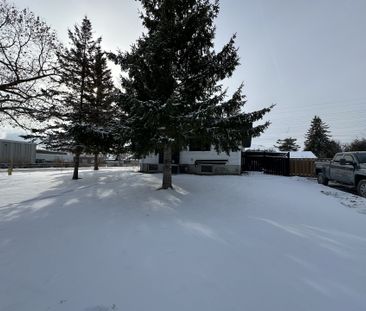 For Lease - 41 Fieldrow Street, Meadowlands - Crestview and Area, O... - Photo 1