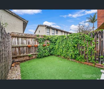 3/7 Grandview Ave, Maribyrnong, Vic 3032 - Photo 3