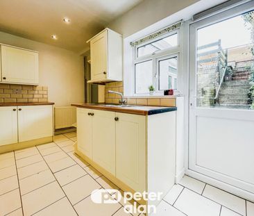 Queen Street, Tongwynlais, CARDIFF - Photo 3