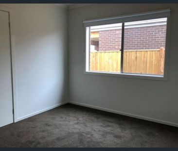 Modern Family Living in the Sanctuary Estate - Photo 4