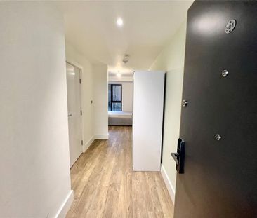 Studio to rent - Photo 6