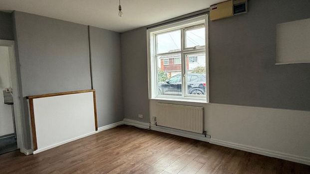 1 bedroom semi-detached house to rent - Photo 1