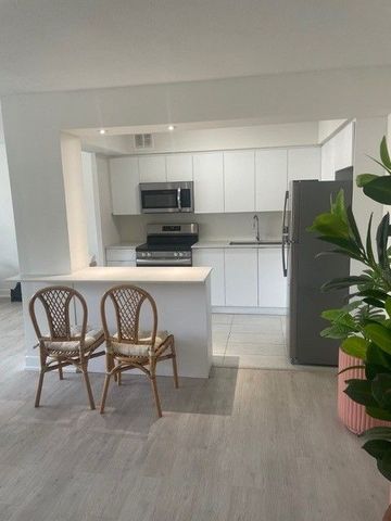 For Lease - 33 Erskine Avenue Unit# 103, Toronto, Ontario - Photo 5