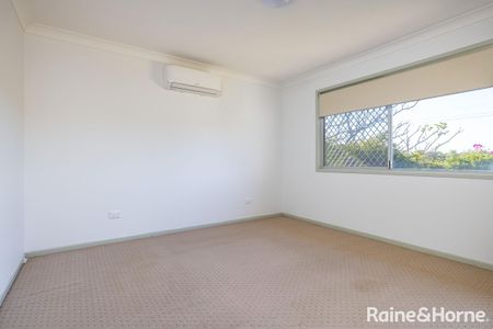 Prime Location 3 Bedroom Highset on Massive block of land - Photo 4