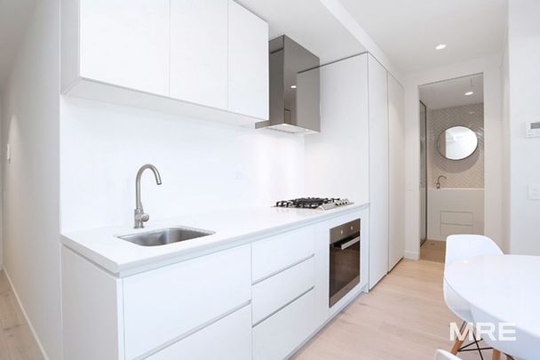 2206/135 A'Beckett Street, Melbourne - Photo 1
