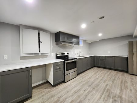 For Lease - 5 CALCOTT Court Unit# LOWER, Thorold, Ontario - Photo 3