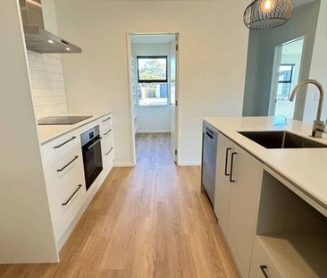 Halswell Sanctuary - Photo 3