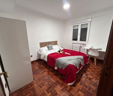 Calle de Fermín Caballero, Madrid, Community of Madrid 28034 - Photo 3