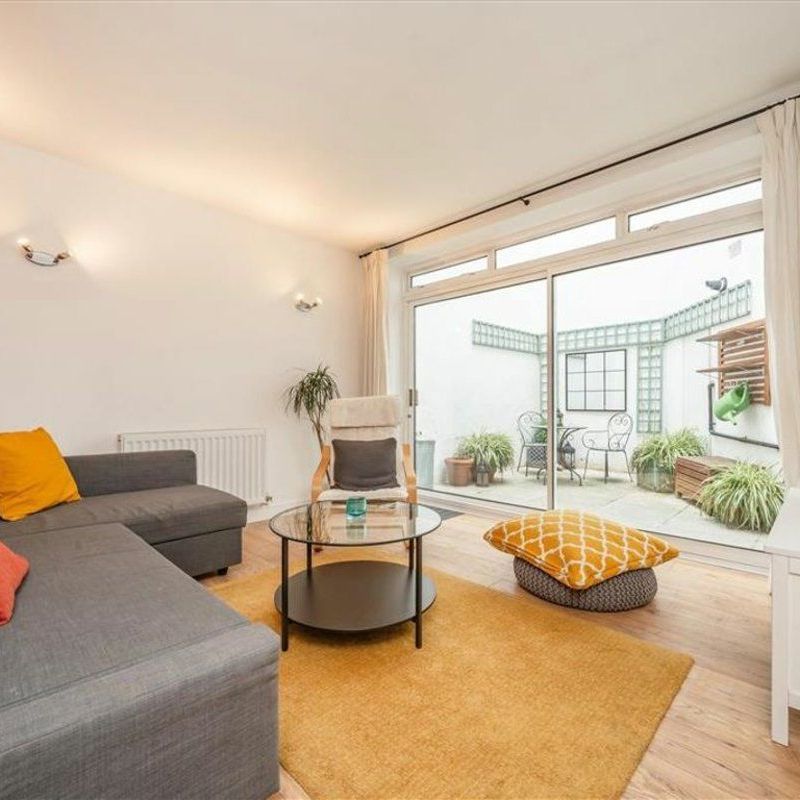 Gloucester Terrace, Hyde Park, W2 - Photo 1