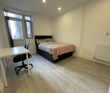 Richmond Parc, Richmond Road, Cardiff - Photo 5