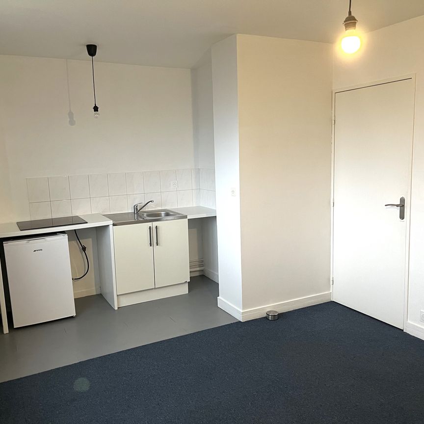 Location Appartement 1 pièce 23m² MAROMME 76150 - Photo 1