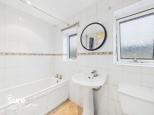 4 bedroom terraced house to rent - Photo 1