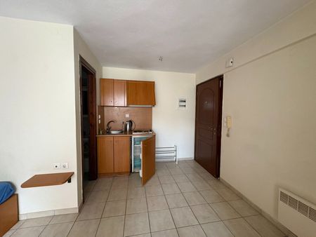 Studio/Γκαρσονιέρα για ενοικίαση Διοικητήριο (Κέντρο Θεσσαλονίκης) - Photo 4