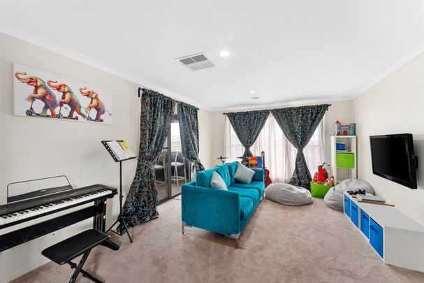 Impressive Family Home in Prime Location - Photo 1