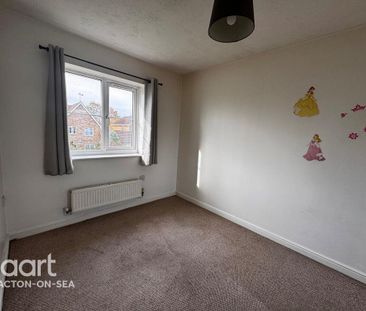 3 bedroom semi-detached house to rent - Photo 2