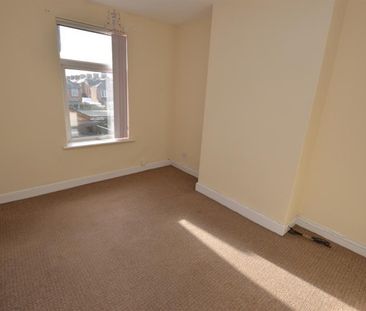 2 bedroom House To Let - Photo 5
