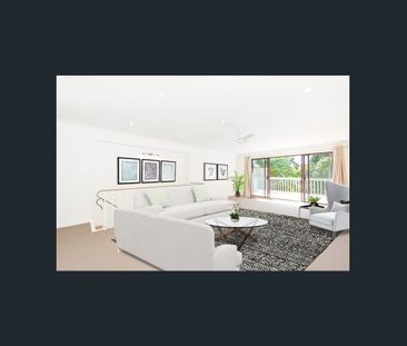 MODERN FAMILY HOME OFFERING BOUTIQUE VILLAGE LIFESTYLE - Photo 2