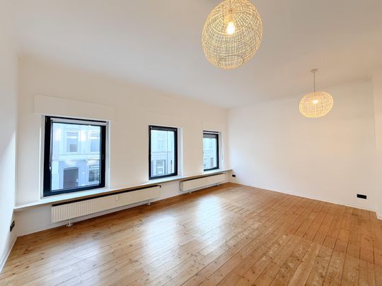 GROßZÜGIGE MASIONETTEWOHNUNG MIT 139 M² IM ZENTRUM ZU MIETEN! - Photo 1