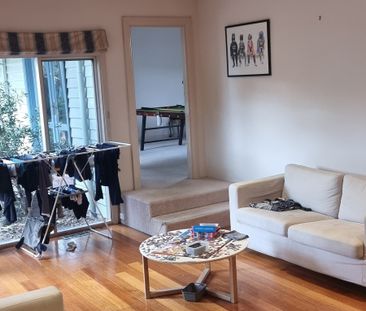 Glen Iris - Photo 1