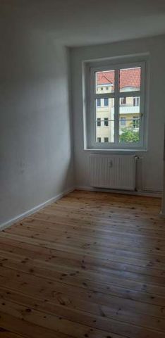 AB SOFORT: Schöne 2-Zimmerwohnung in Bahnhofsnähe - Photo 2