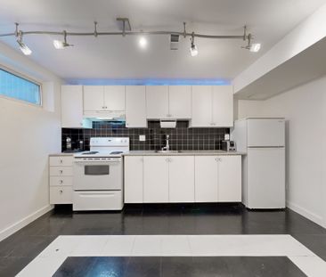 For Lease - 862 Glencairn Avenue, Toronto, Ontario - Photo 4