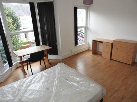 5 bedroom house to rent - Photo 2