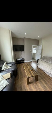 6 bedroom house share to rent - Photo 3
