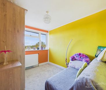 3 bedroom maisonette to rent - Photo 5