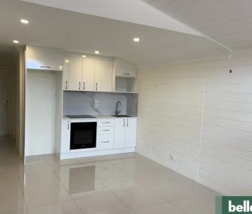 Freshly Renovated, Private Self-Contained in Quiet Robertson Street - Photo 4