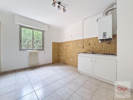 Location Appartement 3 pièces 65m² AJACCIO 20090 - Photo 4