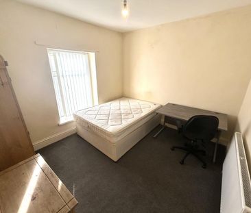 5 bedroom house to rent - Photo 3