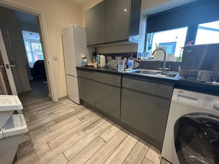 Stoke Lane, Westbury-On-Trym, Bristol - Photo 5