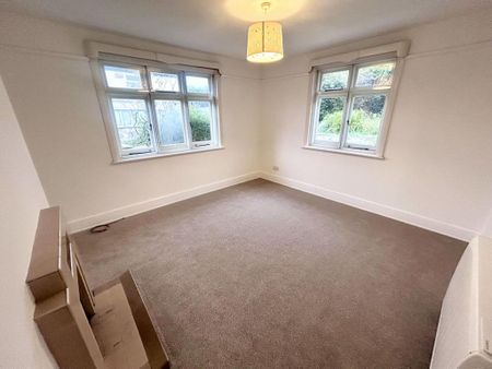 2 bedroom detached bungalow to rent - Photo 3