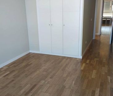 3 room luxury Apartment for rent in Valencia - Photo 2