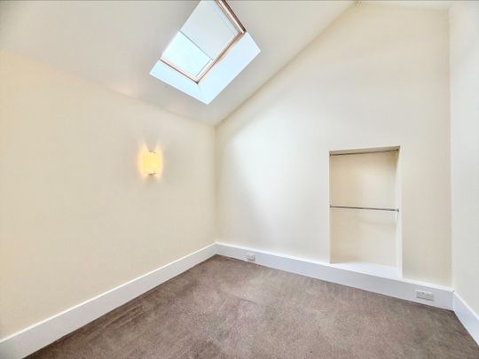 1 Bed Apartment for Rent - Photo 1