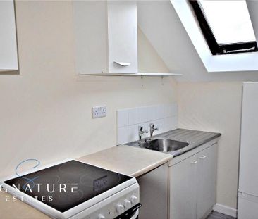 Studio to rent - Photo 3